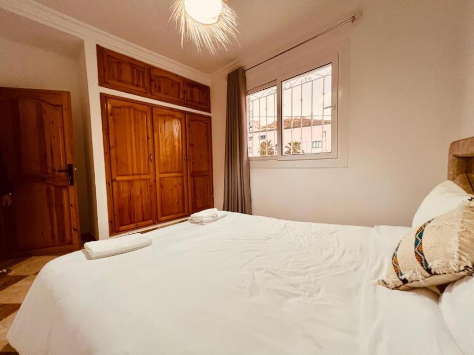 Bedroom, wardrobe