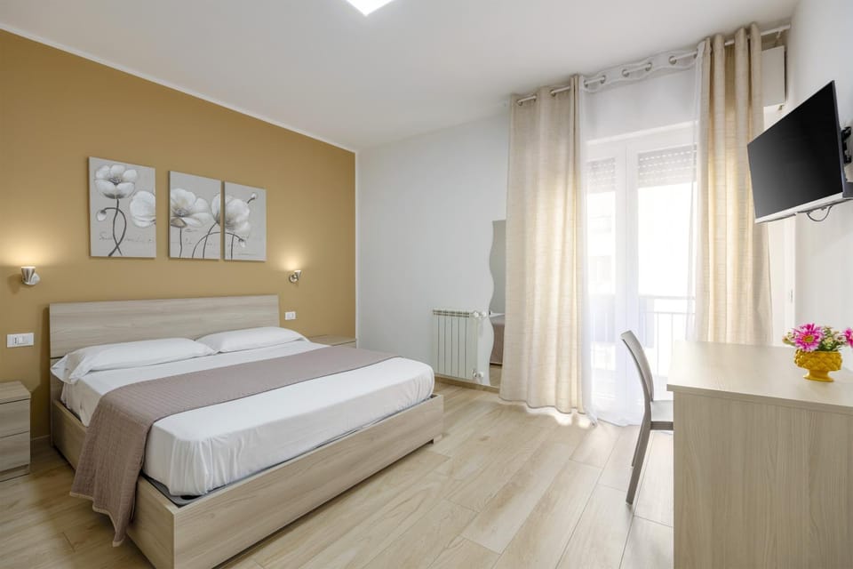 Living room, Bedroom