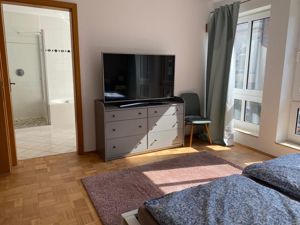 TV and multimedia, Bedroom