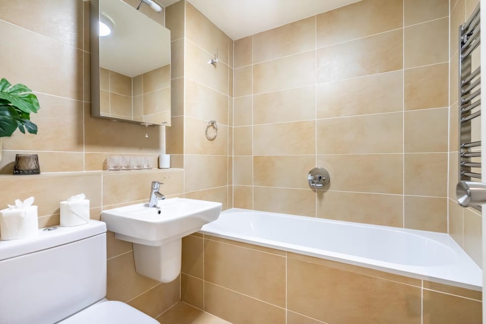 Bathroom, Bath