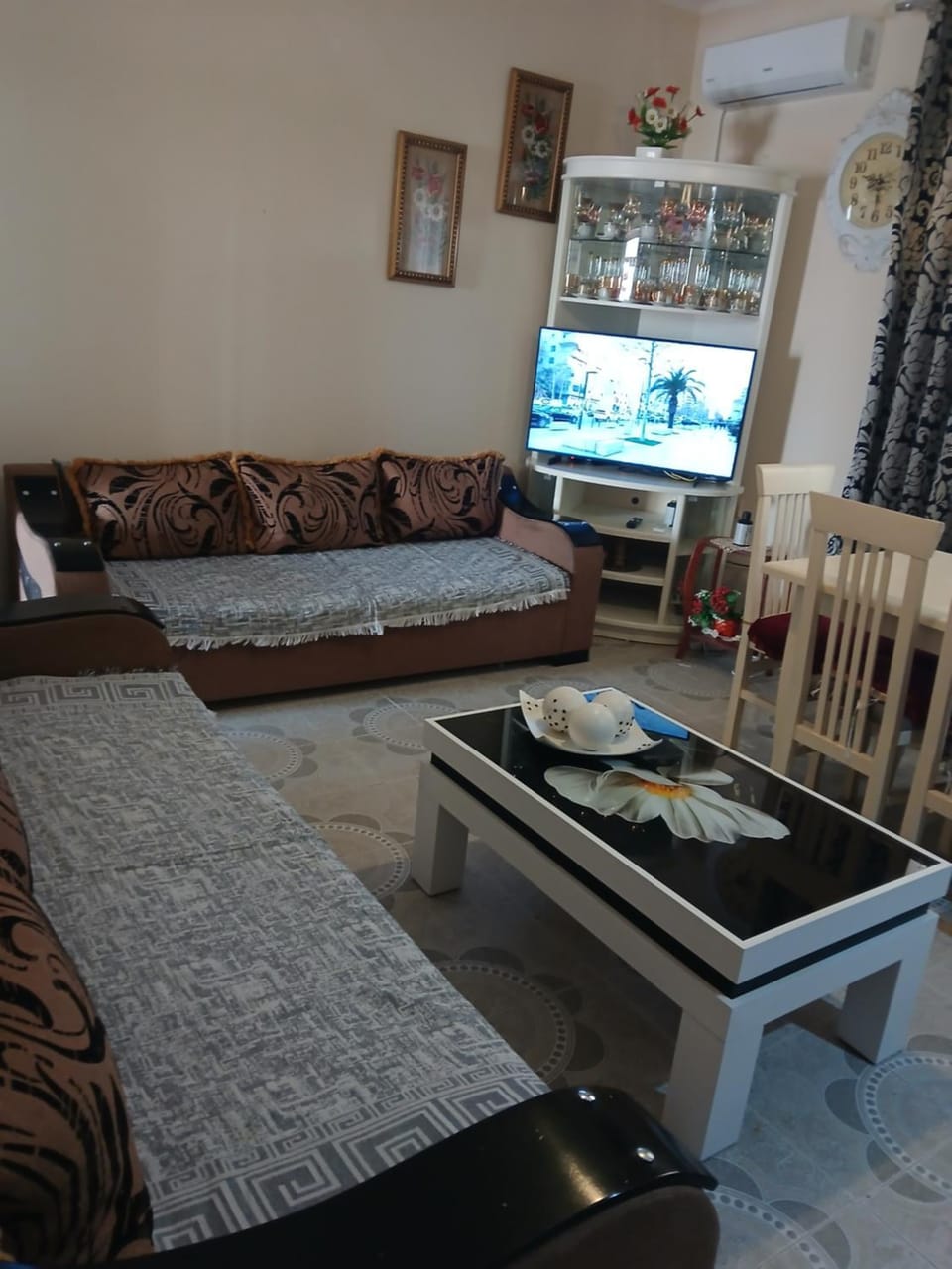 Eri apartment House in Vlorë