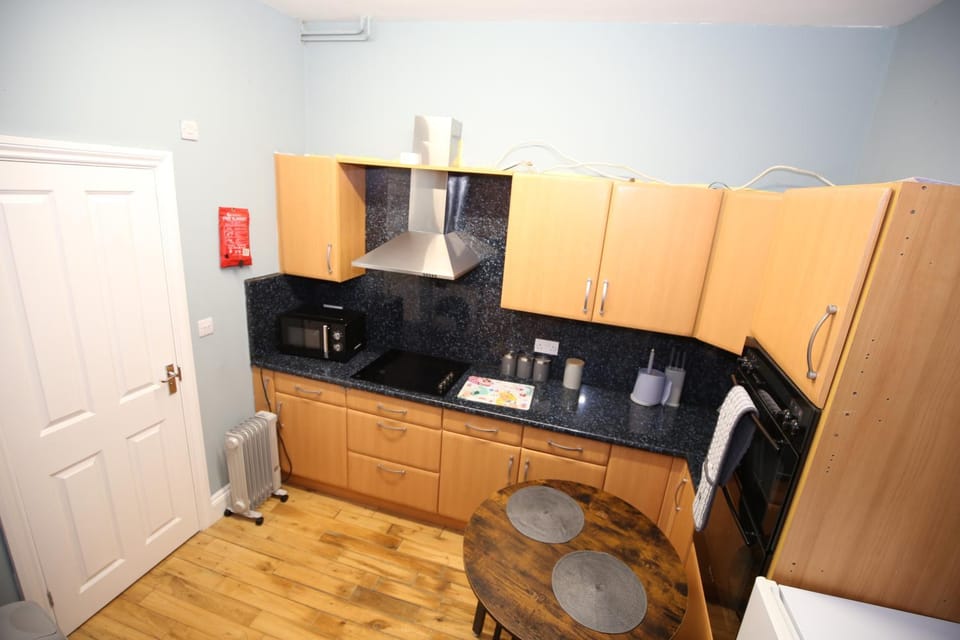 A-N-G Apartments - Parking EV 22kW by the Beach, Canoe Lake & South Parade Pier Apartment hotel in Portsmouth