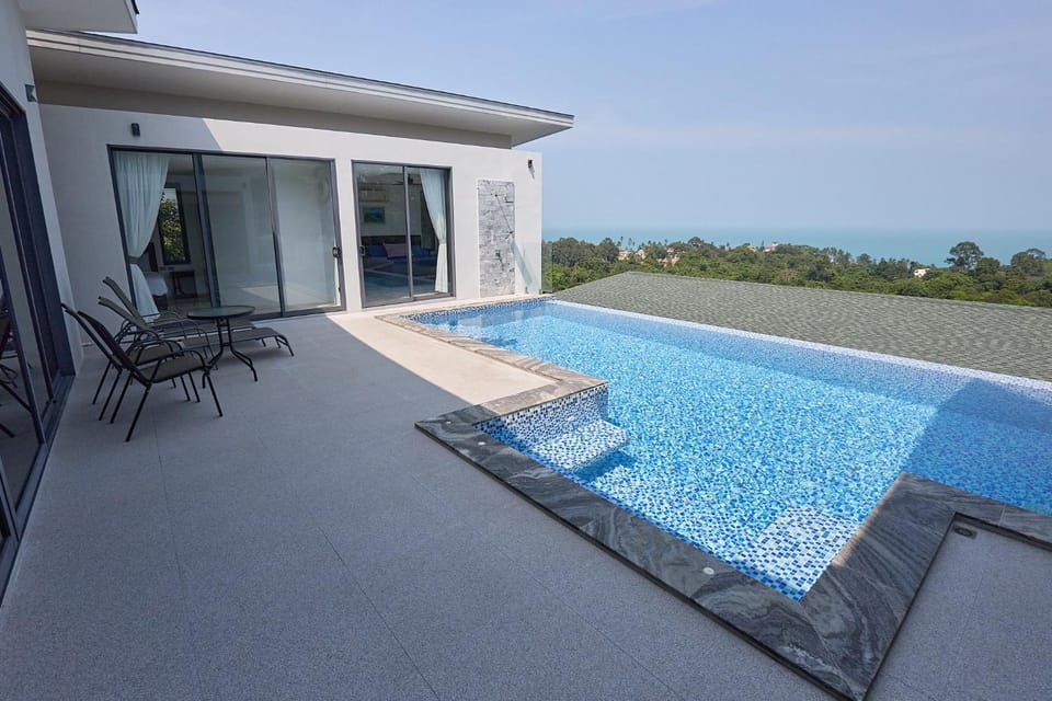 Patio, Balcony/Terrace, Pool view, Sea view, Swimming pool, sunbed