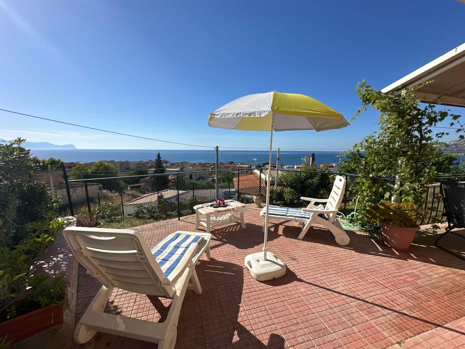 Solarium, Balcony/Terrace, Balcony/Terrace, City view, City view, sunbed, sunbed