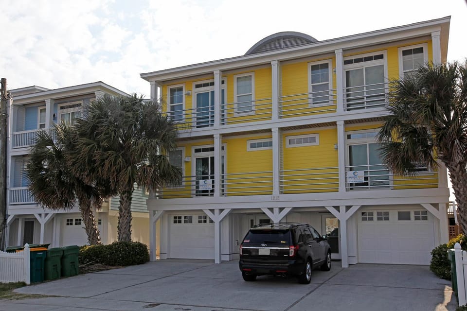 Salty Sunrise by Carolina Beach Realty House in Kure Beach
