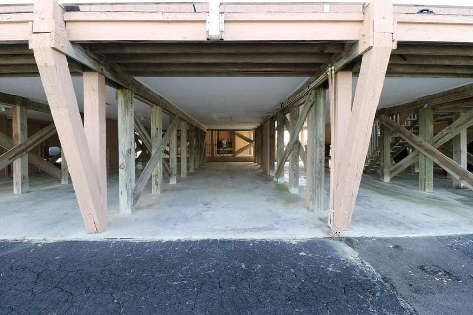 Sand Pebbles B7 by Carolina Beach Realty Apartment in Carolina Beach