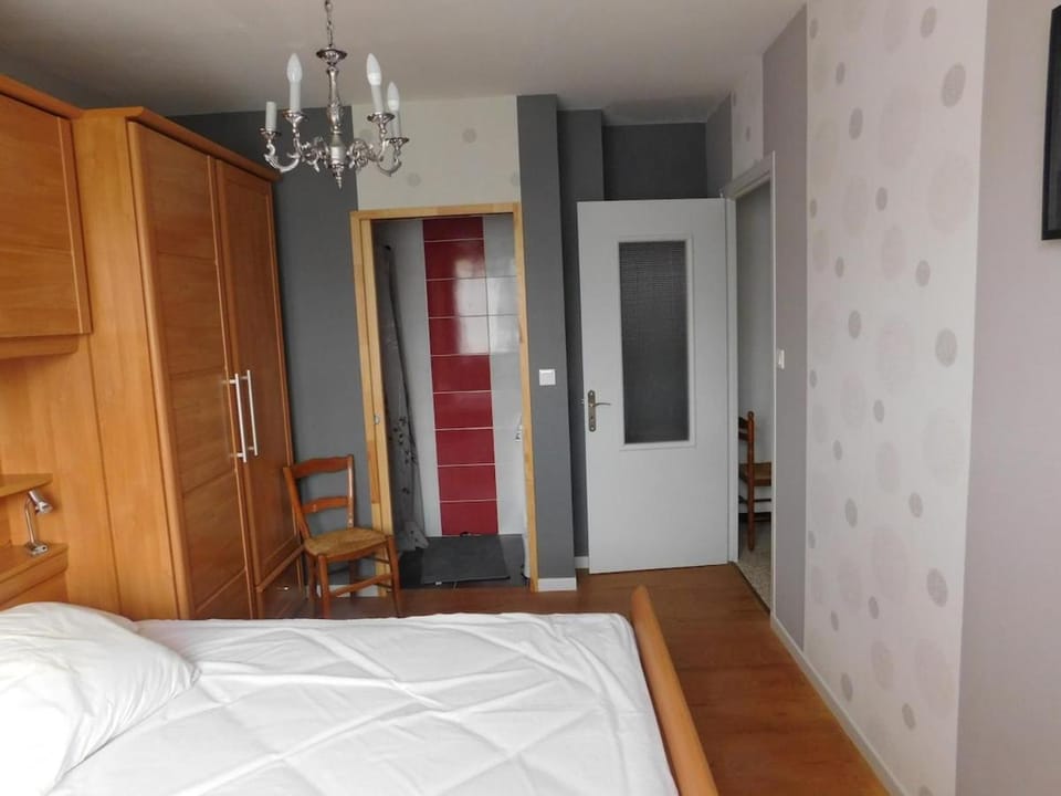 MMR 6 personnes avec cour privée et cloturée House in Nouvelle-Aquitaine