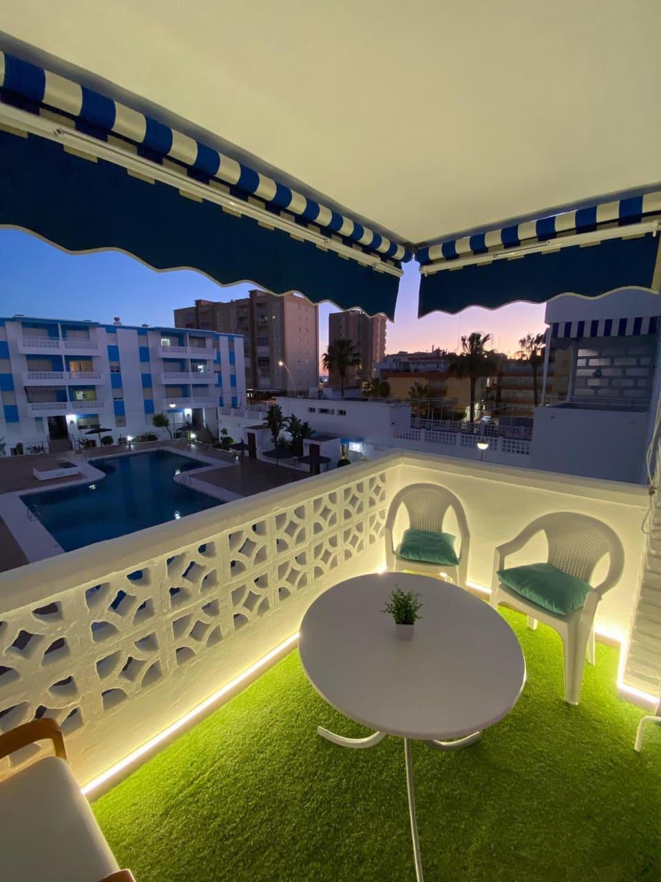 View (from property/room), Balcony/Terrace, Balcony/Terrace, Dining area