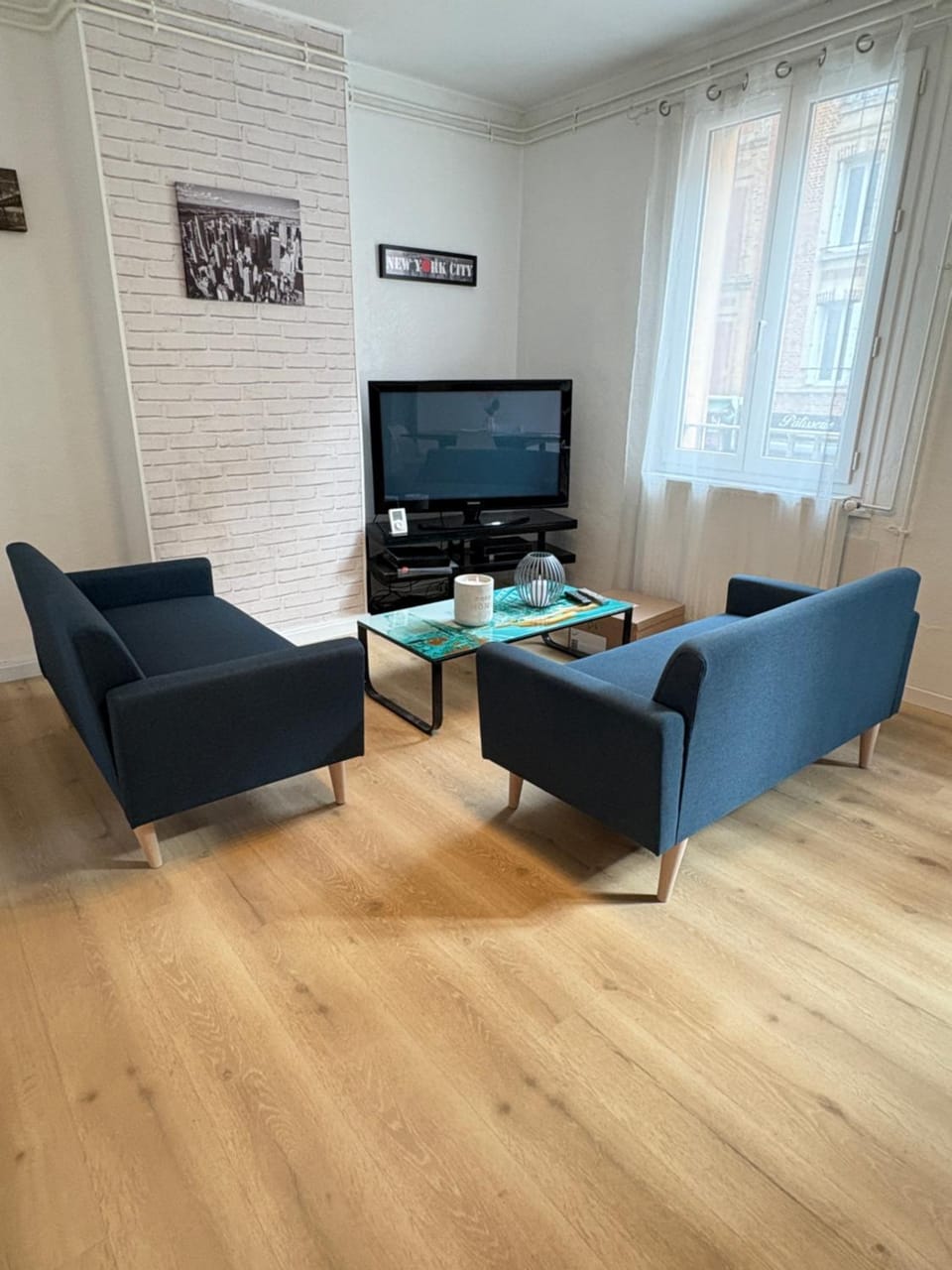 Communal lounge/ TV room, TV and multimedia, Seating area