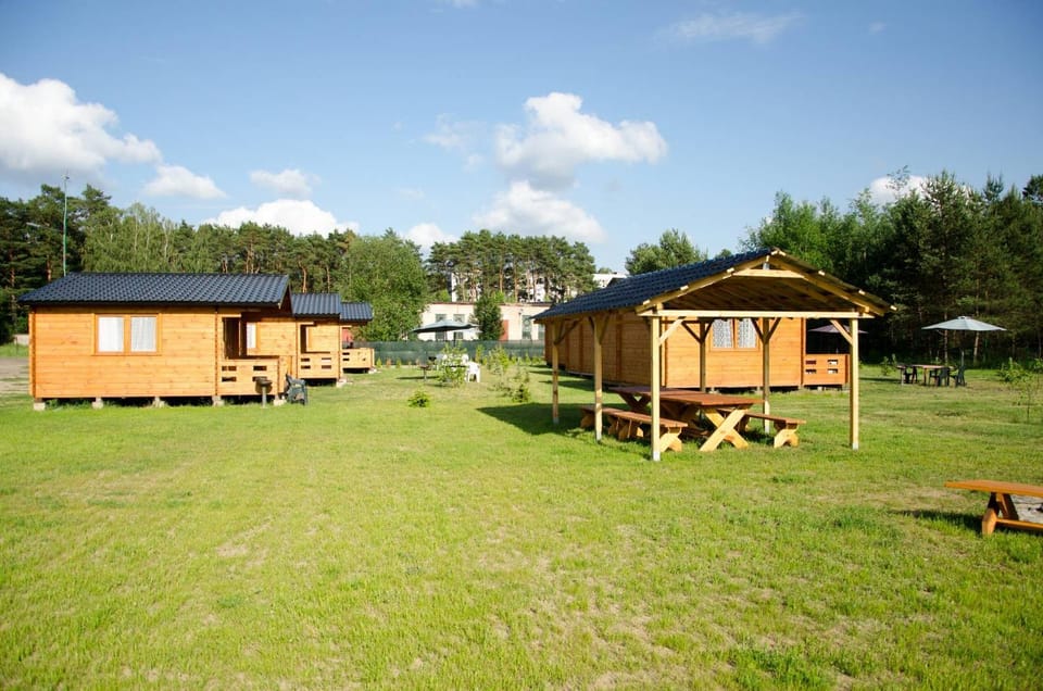 Property building, Day, Natural landscape, Garden, Garden view