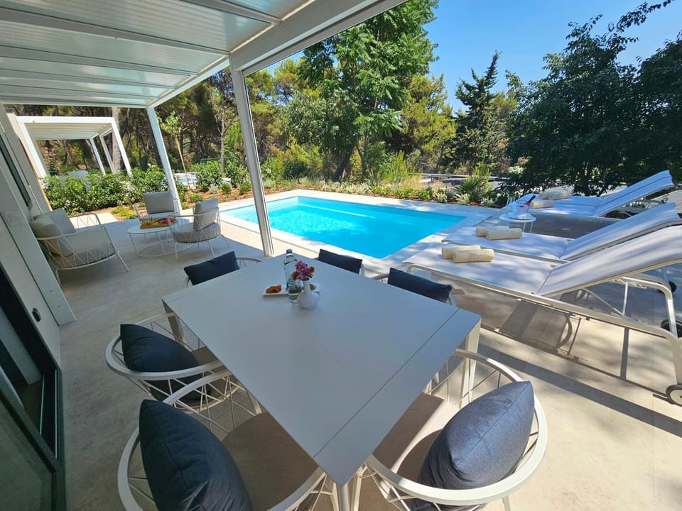 Patio, Balcony/Terrace, Swimming pool