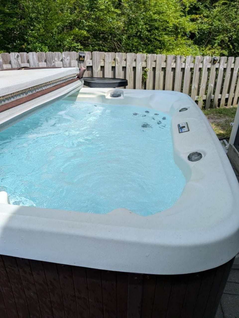 Hot Tub, Hot Tub
