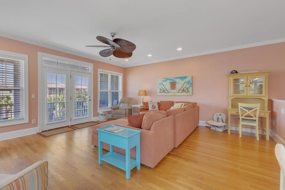 Seaside Hugs by Carolina Beach Realty House in Kure Beach