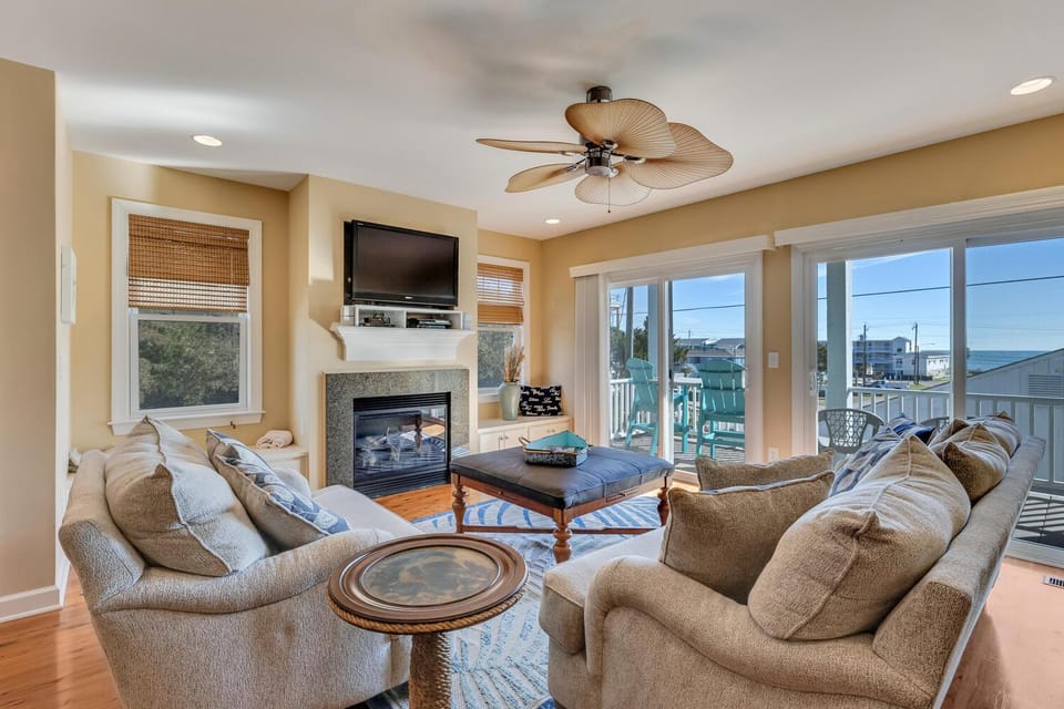 Island Dreams by Carolina Beach Realty House in Kure Beach