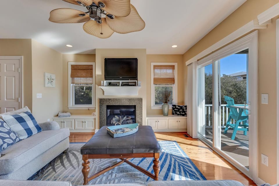 Island Dreams by Carolina Beach Realty House in Kure Beach