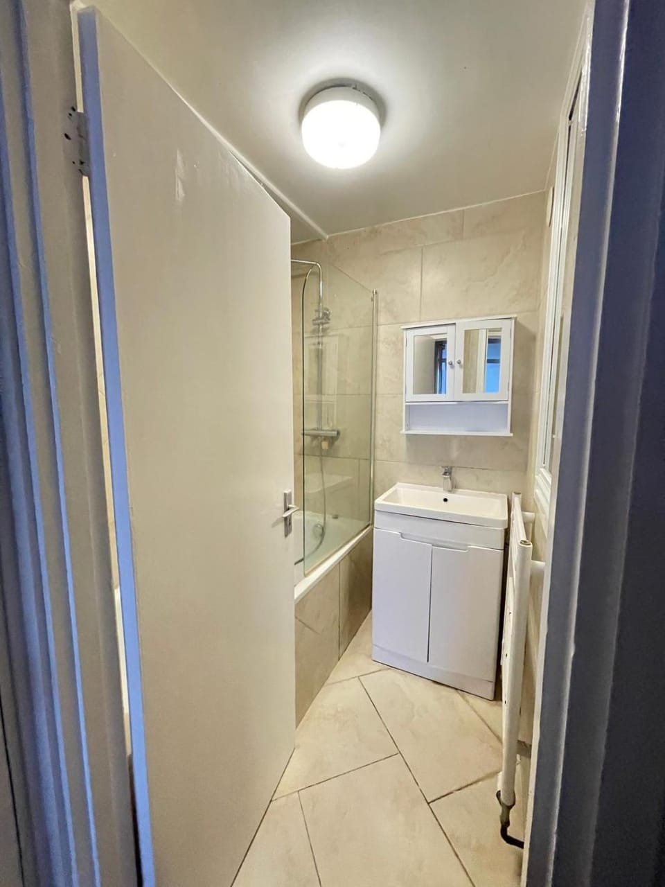 2 bedroom flat Parson House W2 Apartment in City of Westminster