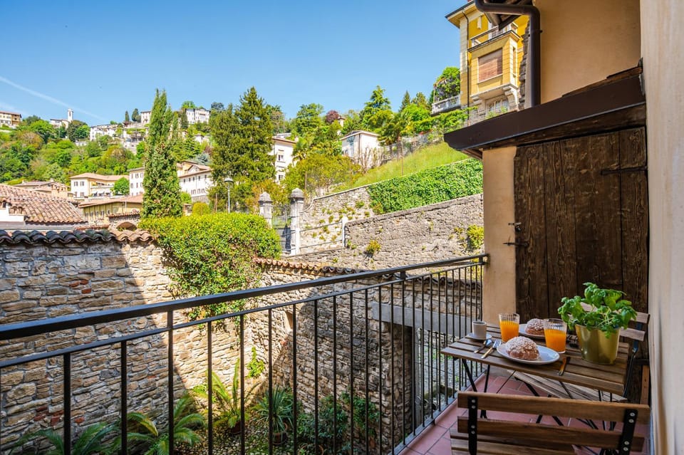 Patio, Spring, Day, Natural landscape, View (from property/room), Balcony/Terrace, Garden view