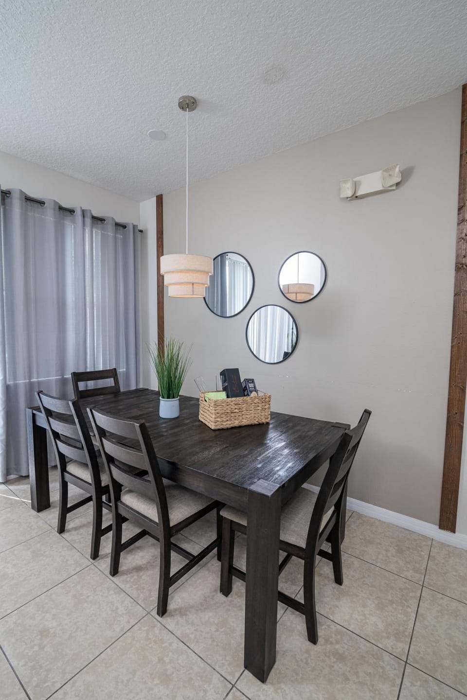 Stunning 3 bedroom 3 bath townhome 370 House in Osceola County