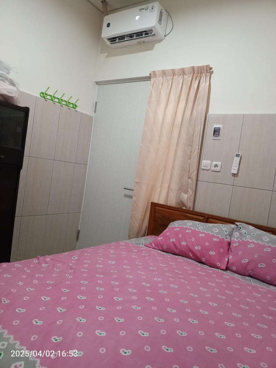 Griya Kos Amurang Syariah Vacation rental in Surabaya