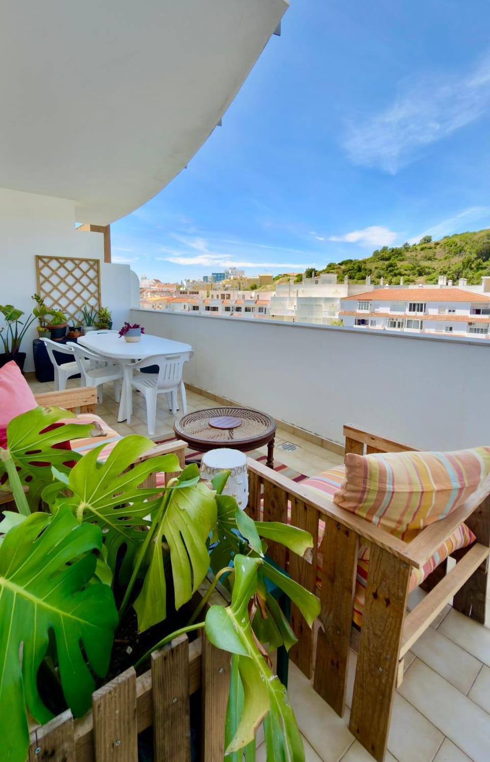 Patio, Day, Natural landscape, View (from property/room), Balcony/Terrace, Dining area, Mountain view