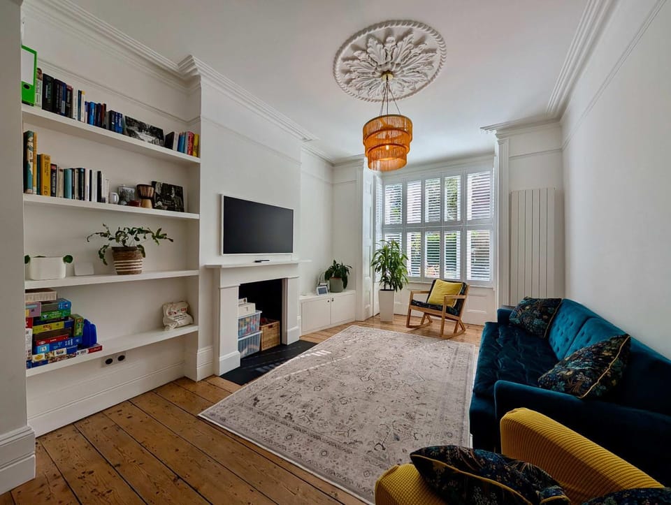 TV and multimedia, Living room, Seating area
