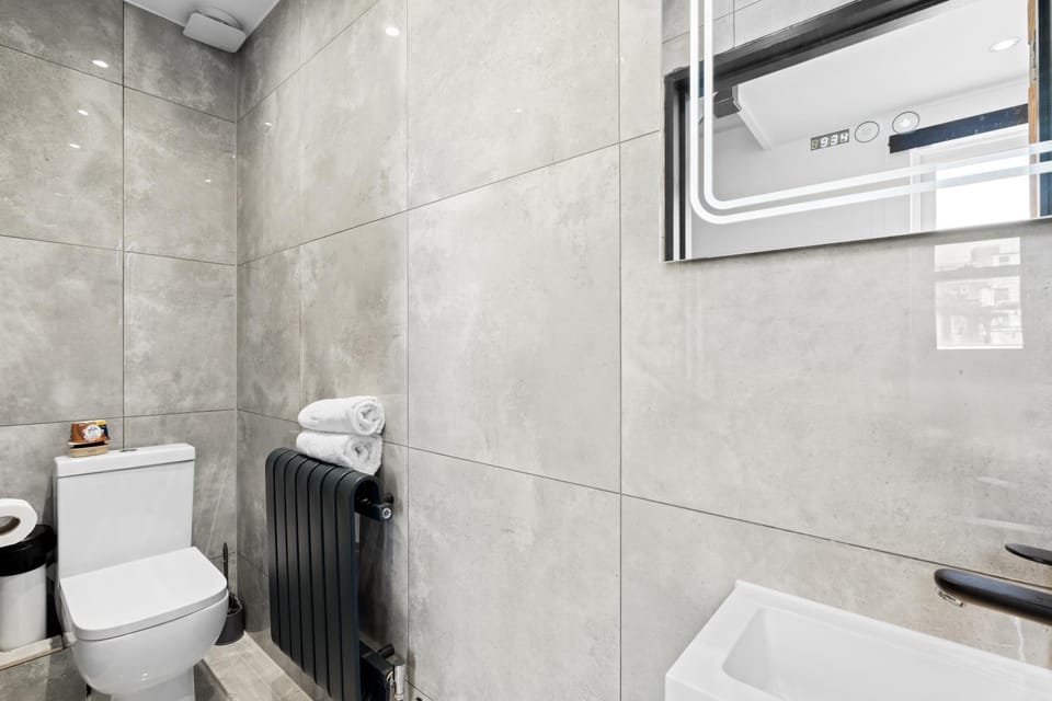 24a Eaton Place House in Brighton