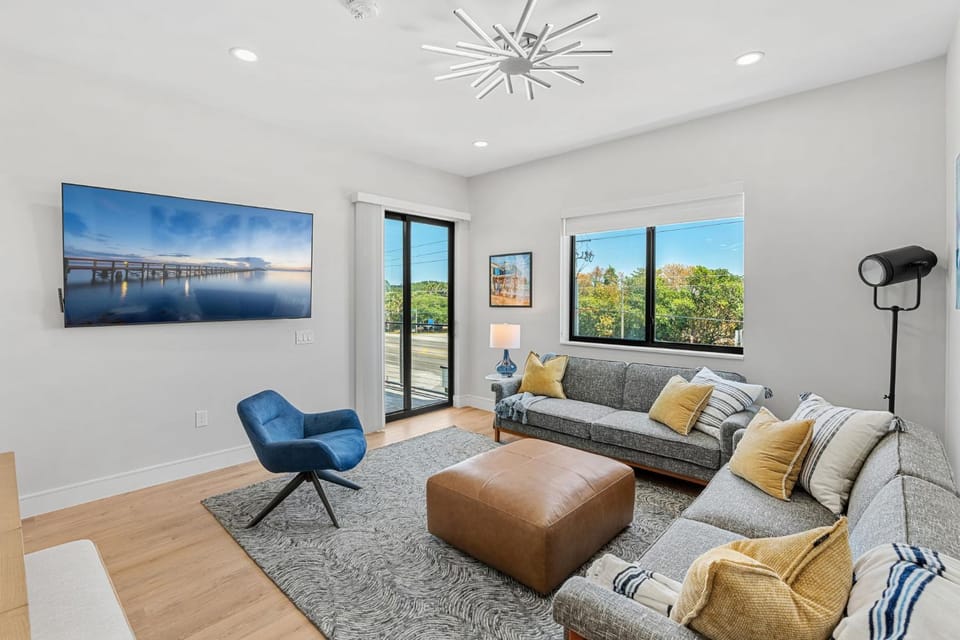 TV and multimedia, Living room
