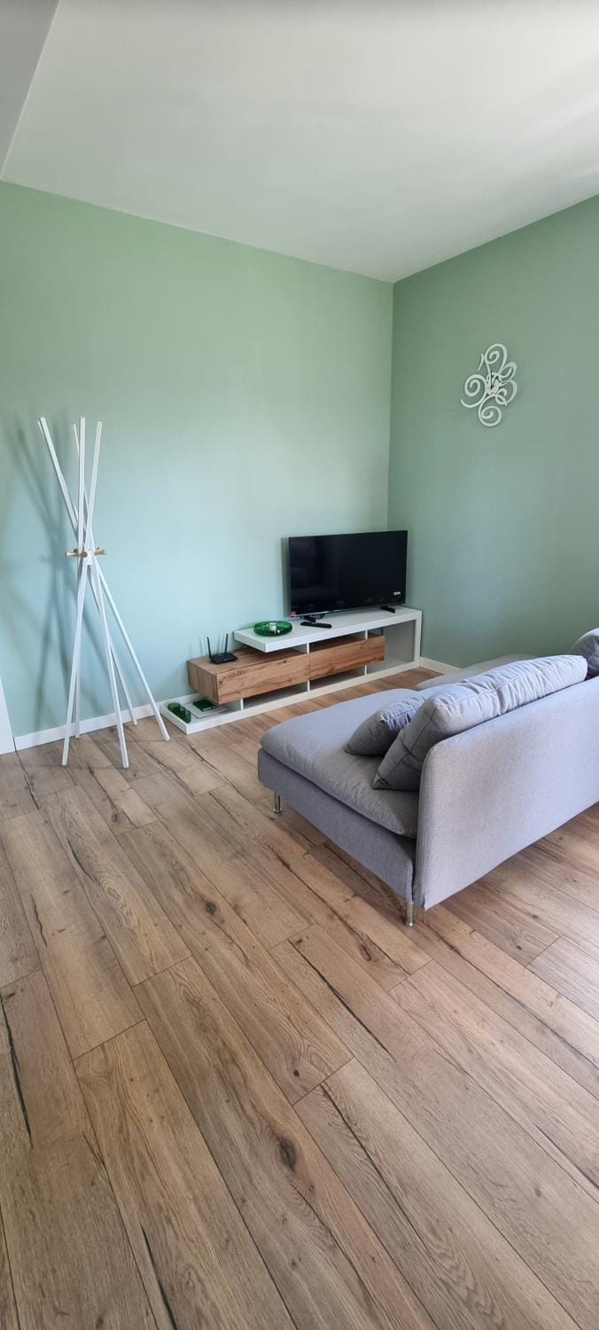 Communal lounge/ TV room, TV and multimedia, Living room, Seating area