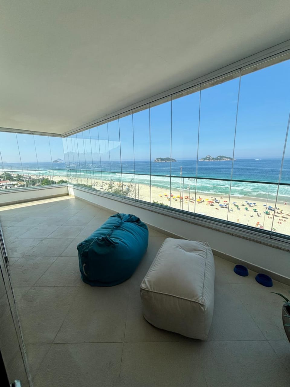 View (from property/room), Living room, Beach, Sea view