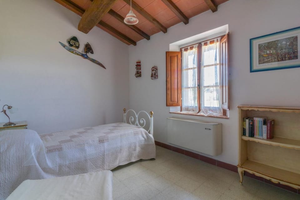 Agriturismo GREPPA BOVI Farm Stay in Tuscany