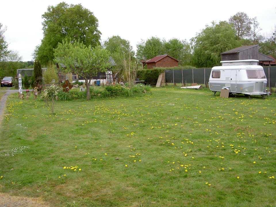 Chez Didier Emplacements tentes et Camping cars Campground/ 
RV Resort in Centre-Val de Loire