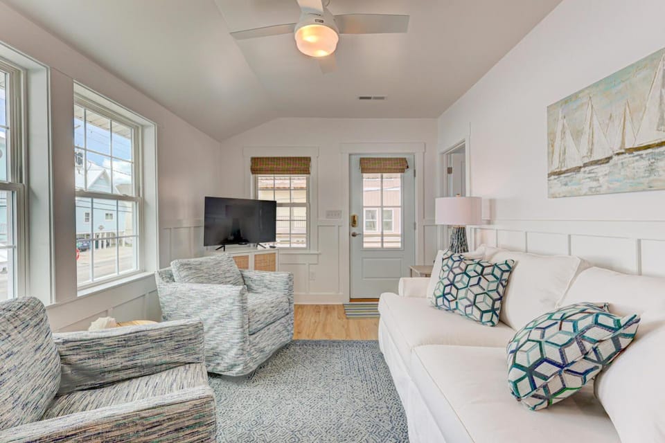 The Guest House on Scotch Bonnet by Carolina Beach Realty House in Carolina Beach