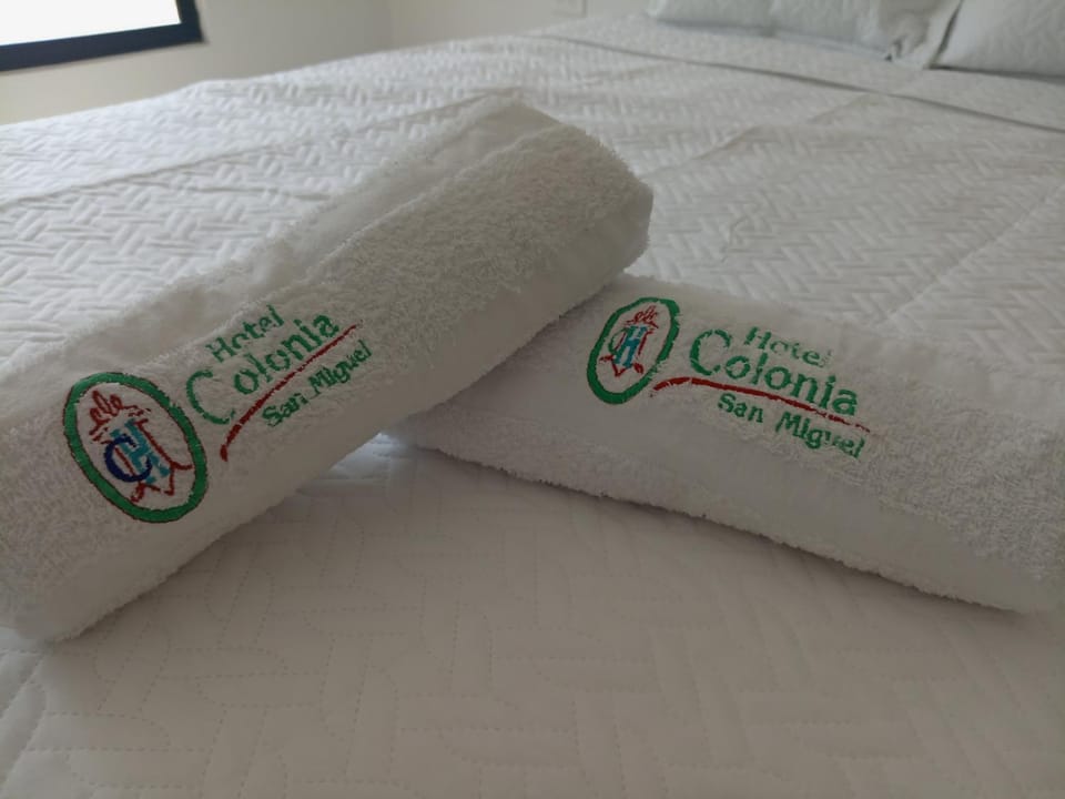 Cabañas hotel COLONIA SAN MIGUEL Campground/ 
RV Resort in Cundinamarca, Colombia