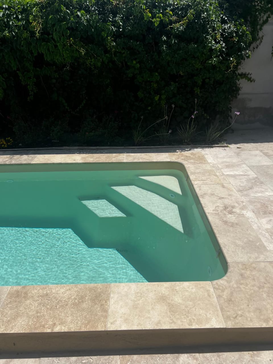 Maison Pamplemousse House in Arles