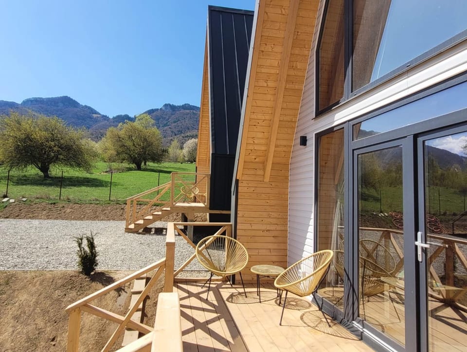 Property building, Patio, Spring, Day, Natural landscape