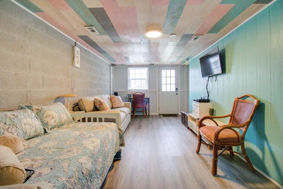 Turquoise Tunny by Carolina Beach Realty House in Carolina Beach