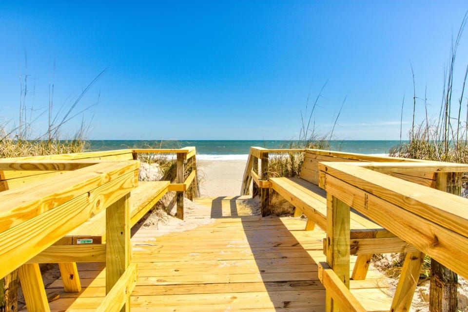 Whitecaps C by Carolina Beach Realty Apartment in Carolina Beach