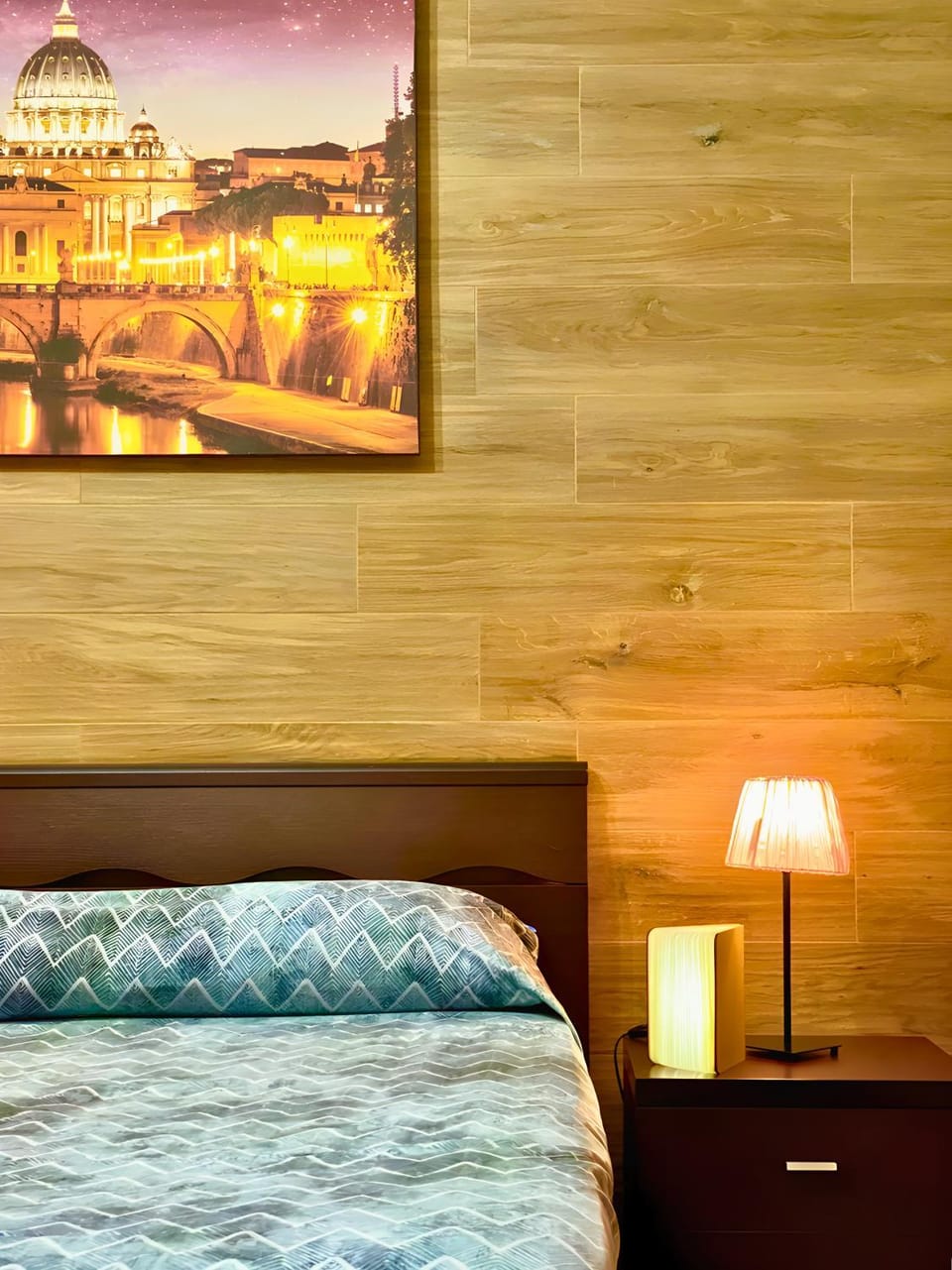 Bed, Decorative detail, Bedroom, furniture