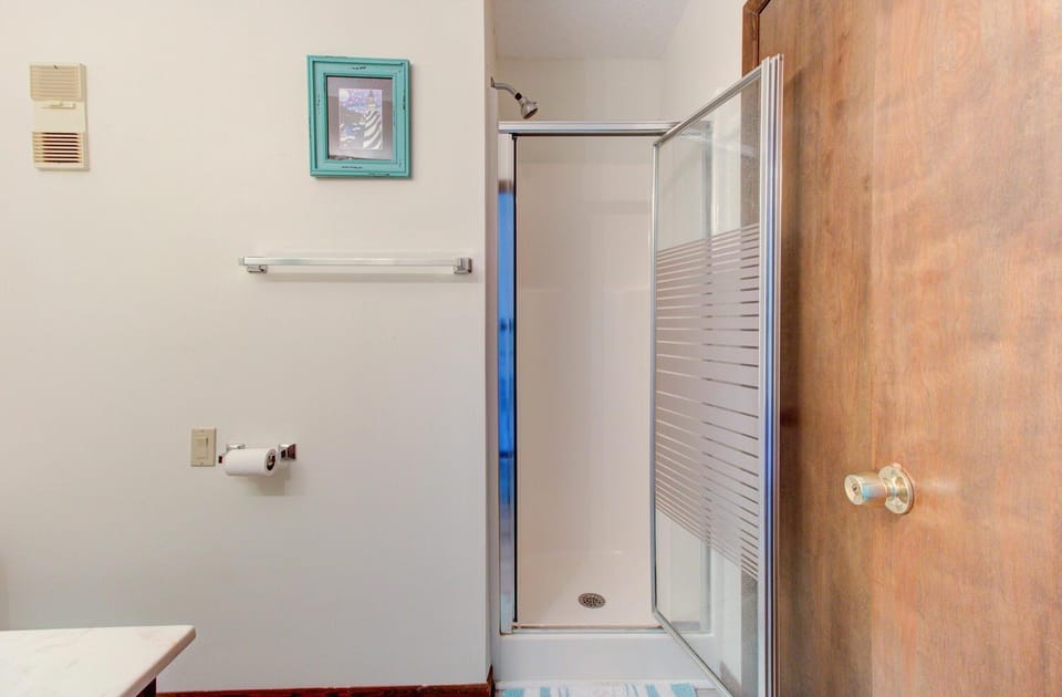 William & Mary 32A Hitch Hideaway by Carolina Beach Realty Apartment in Carolina Beach