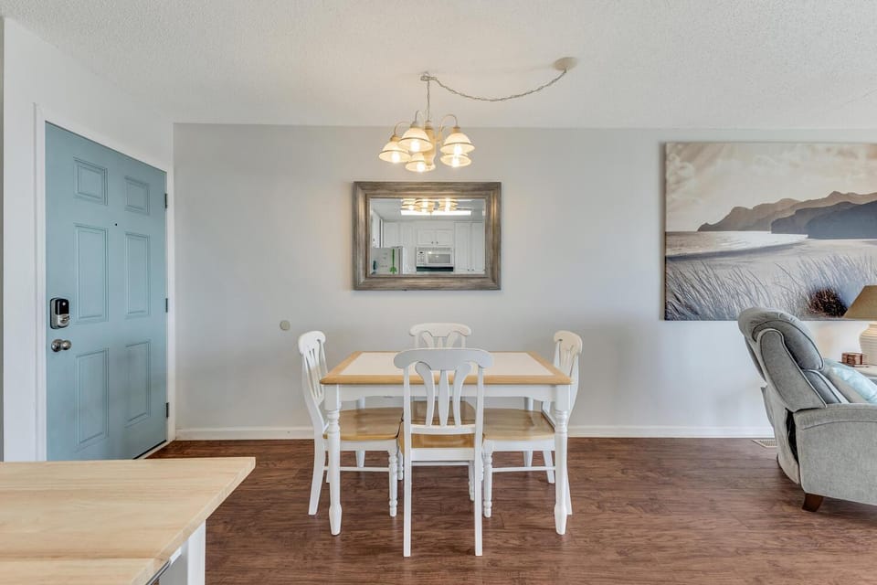 Winds II B3: Shore Beats Work by Carolina Beach Realty Apartment in Carolina Beach