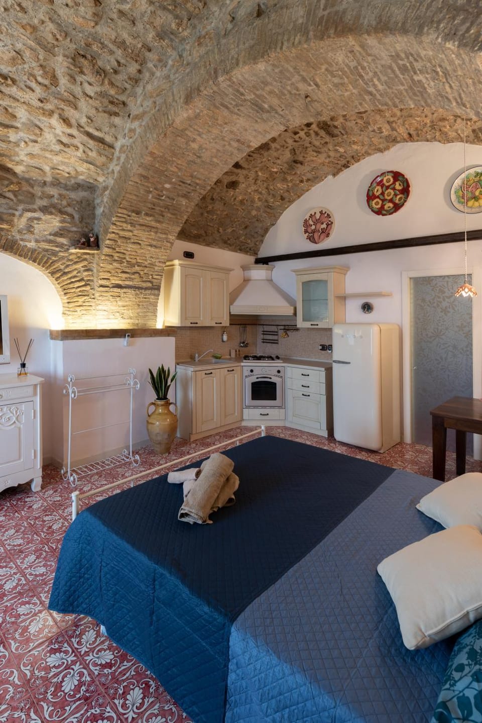 Kitchen or kitchenette, kitchen