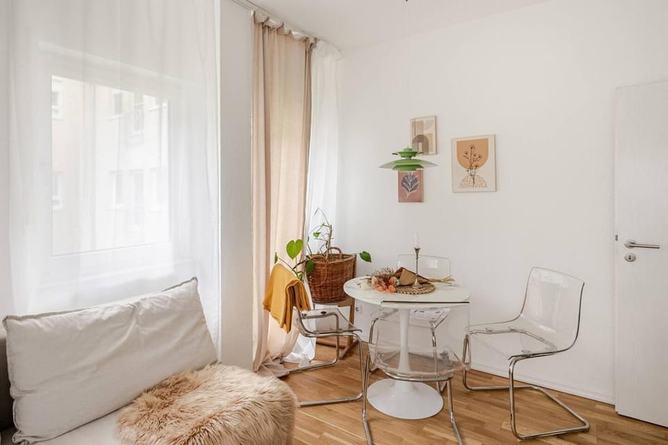 Gemütliche Ferienwohnung in Weinbergnähe & Tiefgarage Apartment in Wiesbaden