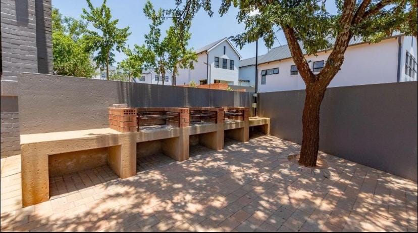 Elegant escape in Krugersdorp Apartment in Roodepoort