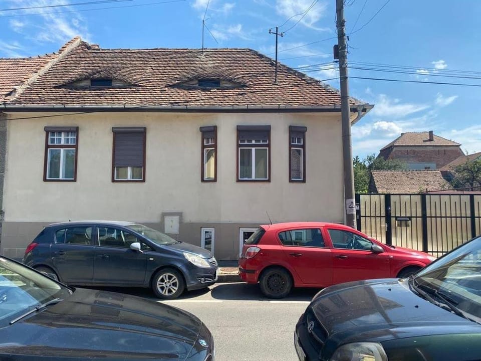 Property building, Day, Parking