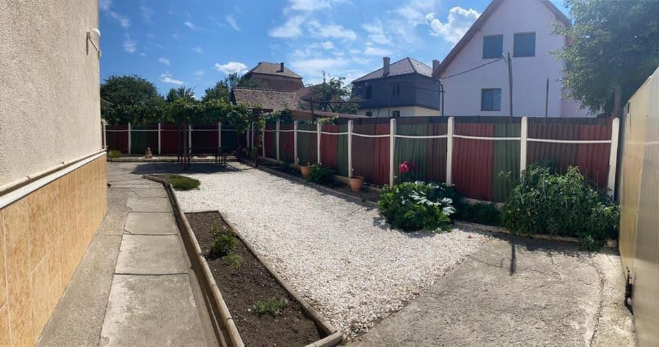 Property building, Day, Garden, Garden view