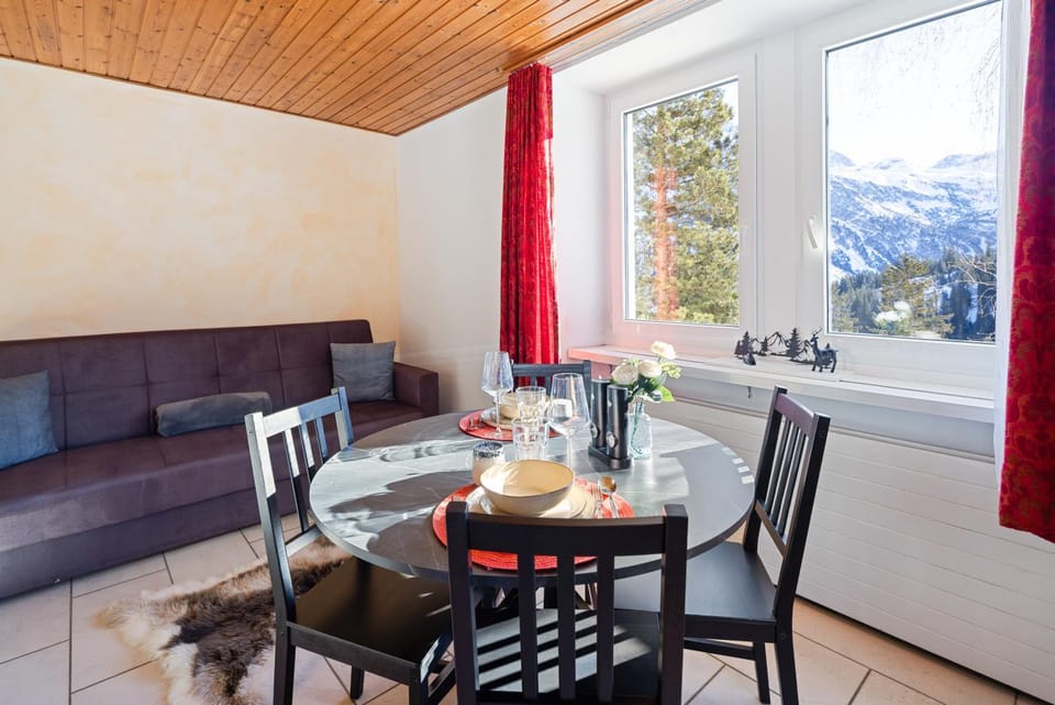 View (from property/room), Dining area