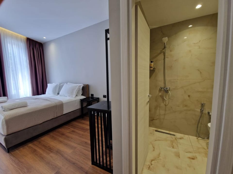 Bathroom, Photo of the whole room