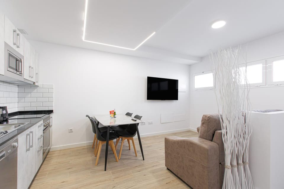 TV and multimedia, Living room, Dining area
