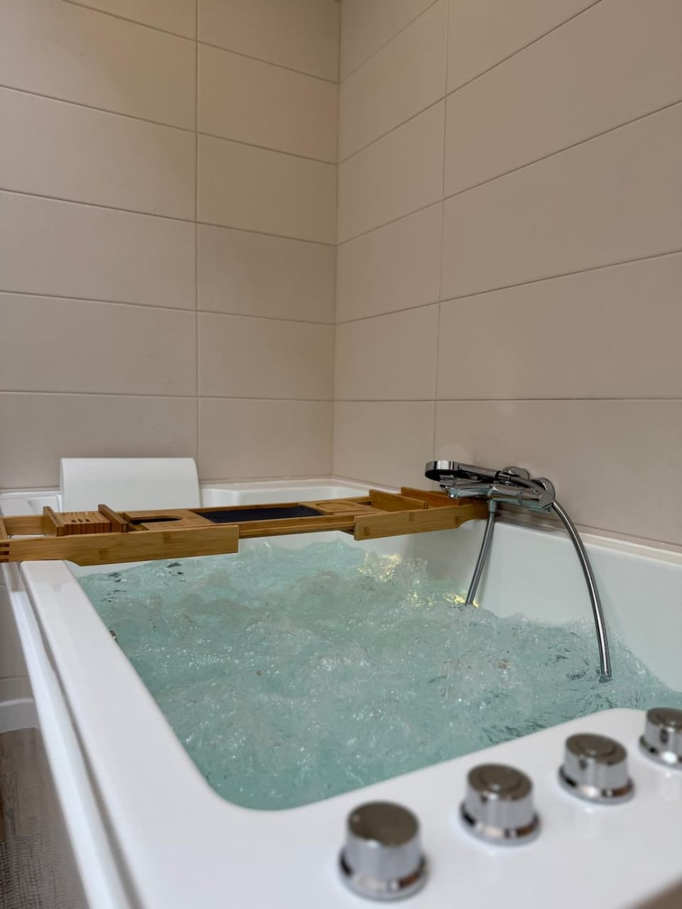 Loft avec Jaccuzi Apartment in Le Mans