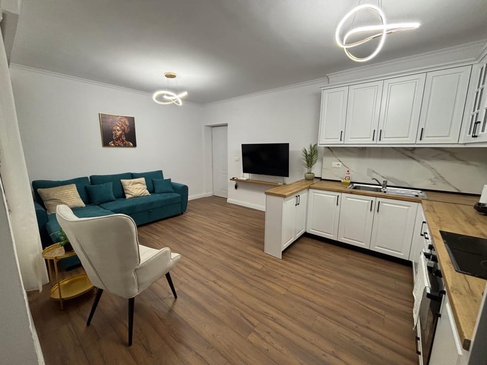 Living room, Seating area, Evening entertainment